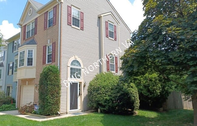 Building Photo - 6015 Keble Dr