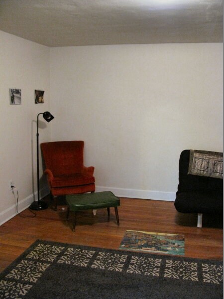 Photo - 104 S Grove St