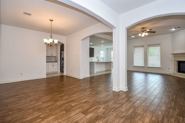 Building Photo - 23827 Padauk Tree Trl