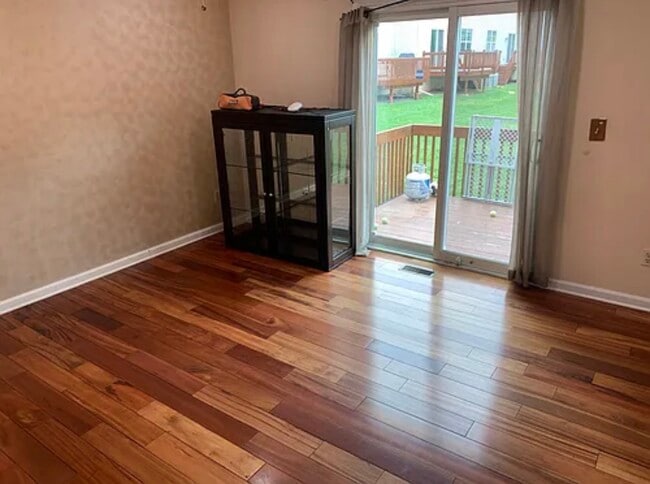 Photo - 40 Hawthorn Dr