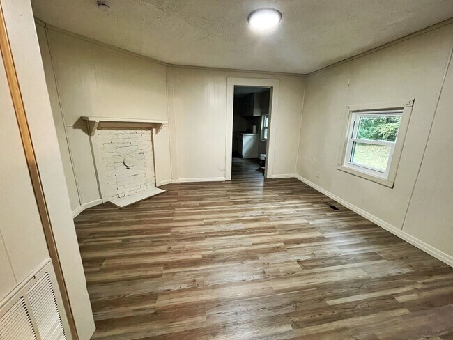 Photo - 3 Bedroom remodeled home in Sylacauga