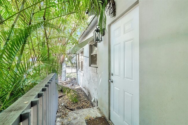 Photo - 52 NW 47th Terrace