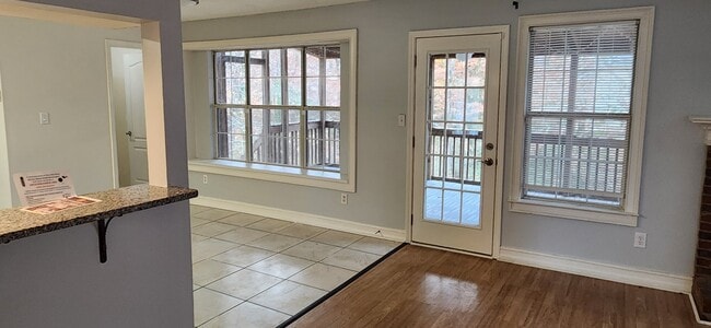 Photo - 201 Reeves Creek Way