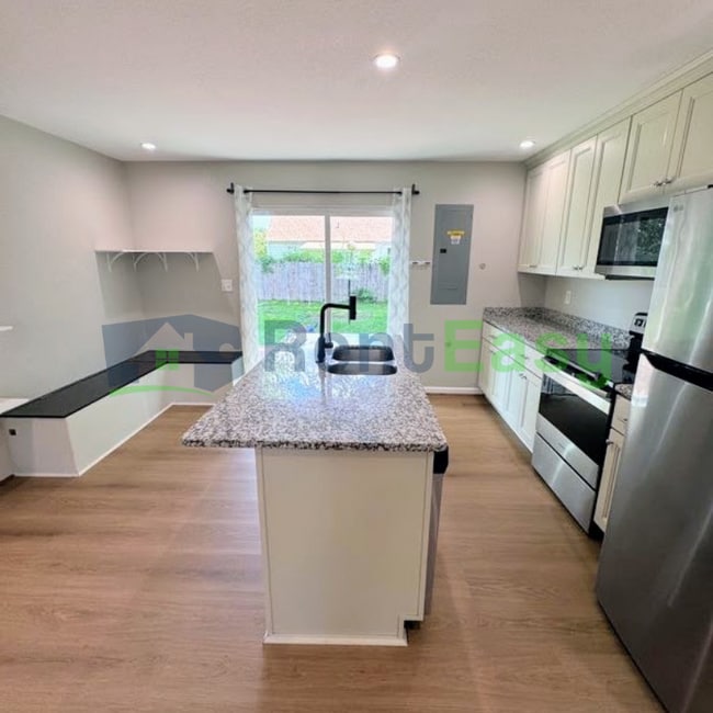 3316 Dunkirk Ave