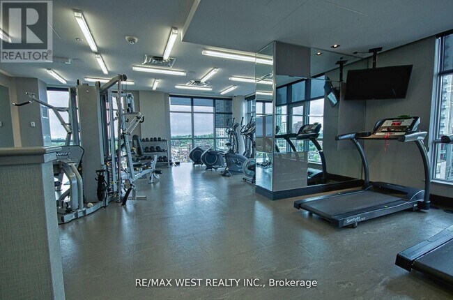 Photo - 501 St Clair Ave W Unit 519