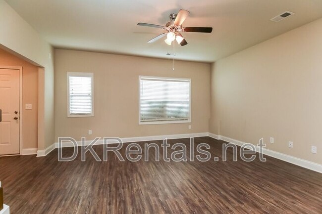 Photo - 245 Orchard Dr