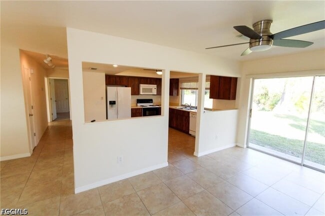 1329 Torreya Cir