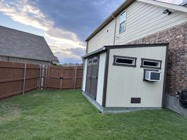 Photo - 3502 Roadstead Way