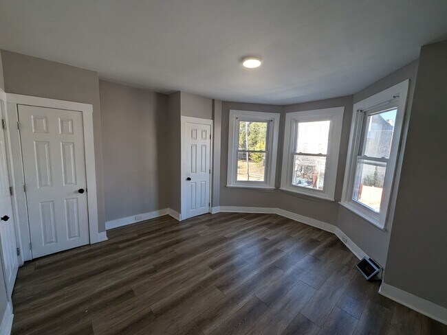 Photo - Gorgeous Home - Carroll Park