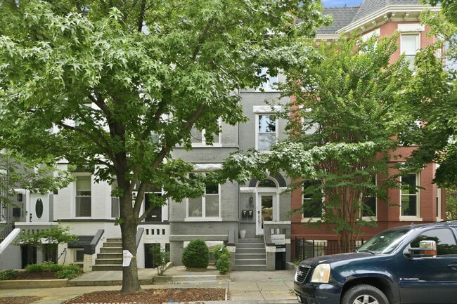 Photo - 2128 1st St NW Unit 2