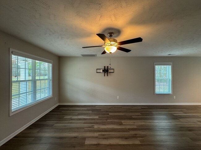 Photo - Well-Maintenance 4 Bed 2.5 Bath Hoke County Home