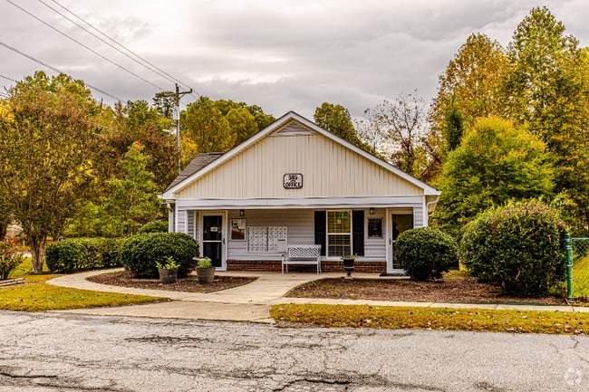 Building Photo - 585 Franklin Grove Church Rd Unit 2G Rental