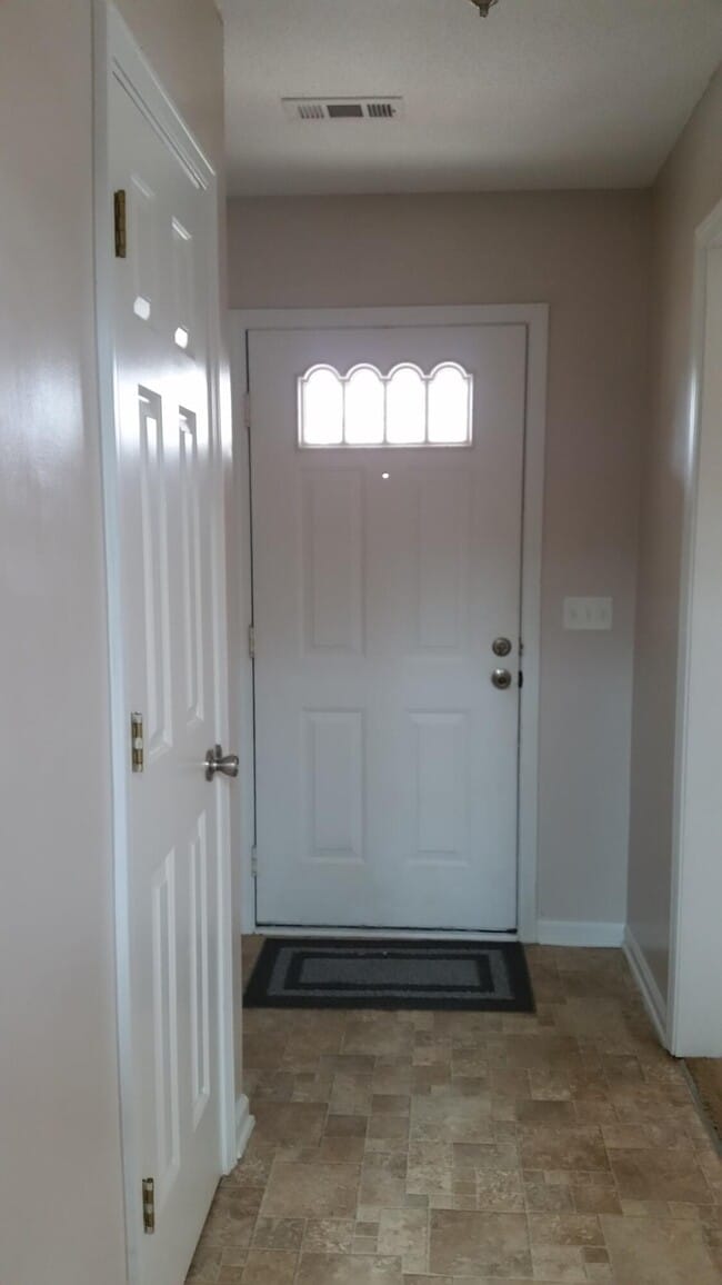 Photo - 1200 Black Walnut Ct