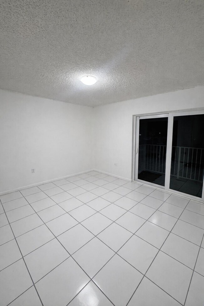 Photo - 17050 NW 55th Ave Unit 8