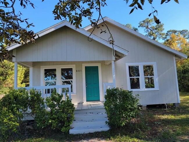 BEAUTIFUL RECENTLY REMODELED 3 BEDROOM 2 B... - BEAUTIFUL RECENTLY REMODELED 3 BEDROOM 2 B... Casa
