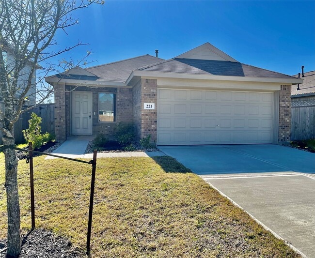 Photo - 221 Crystal Bay Ln