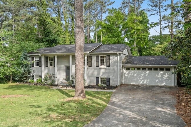 Photo - 3334 Romelie Dr