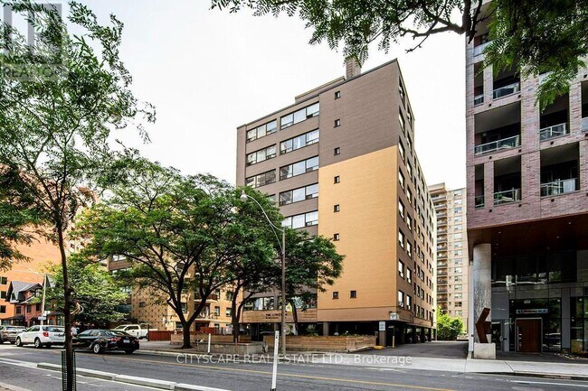 Photo - 85 Wellesley St E Unit 209