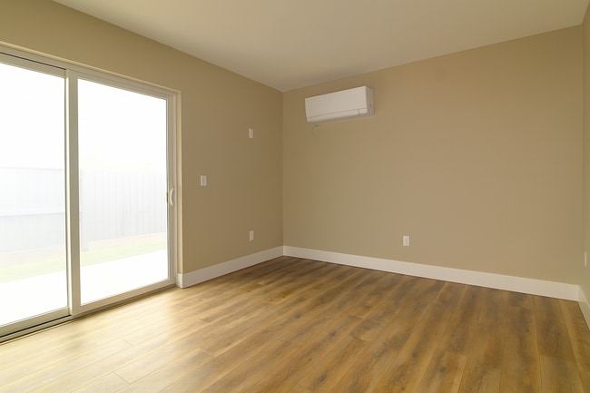 Photo - Your Bend Retreat: Spacious Townhouse with...