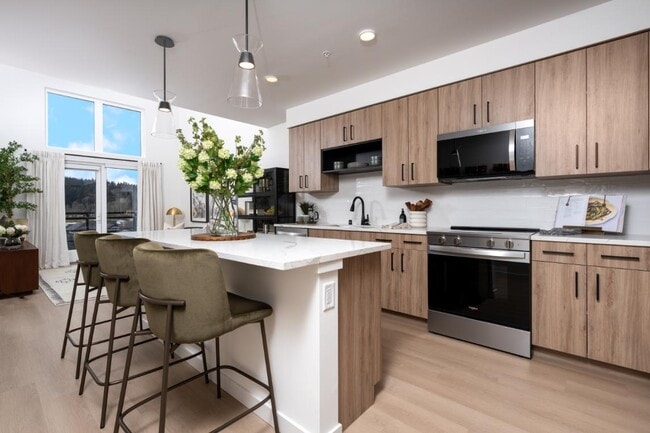 Building Photo - Alexan Woodinville