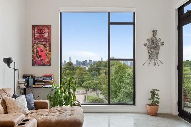 Photo - 2525 S Lamar Blvd Unit 309