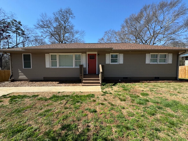 Building Photo - 224 Cunningham Dr