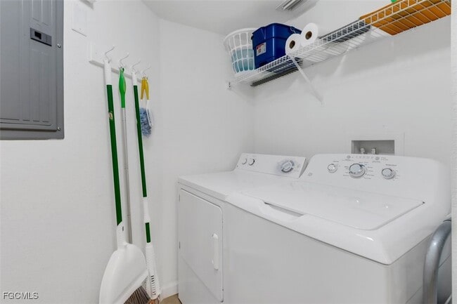 Building Photo - 4105 Residence Drive Unit 722