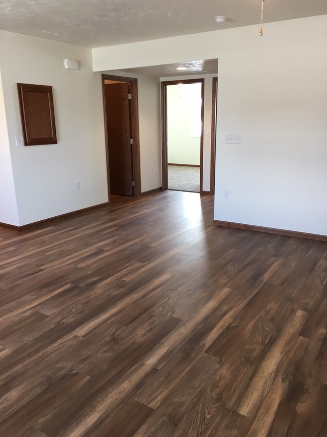 Living Room - 503 N 4th St Unit 6