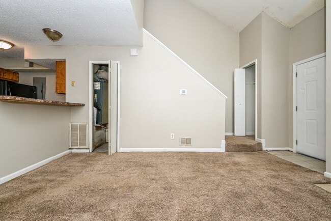 Photo - 8536 Pineland Dr