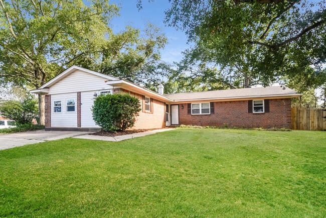 Photo - 102 Griffith Ave