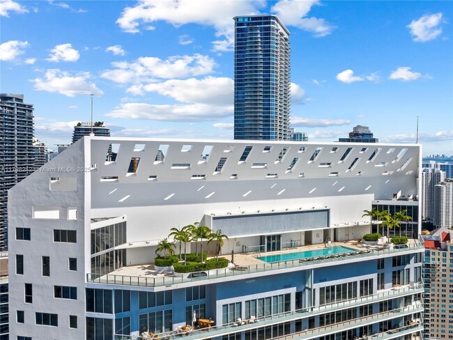 Photo - 1300 Brickell Bay Dr Unidad 1813 Rental