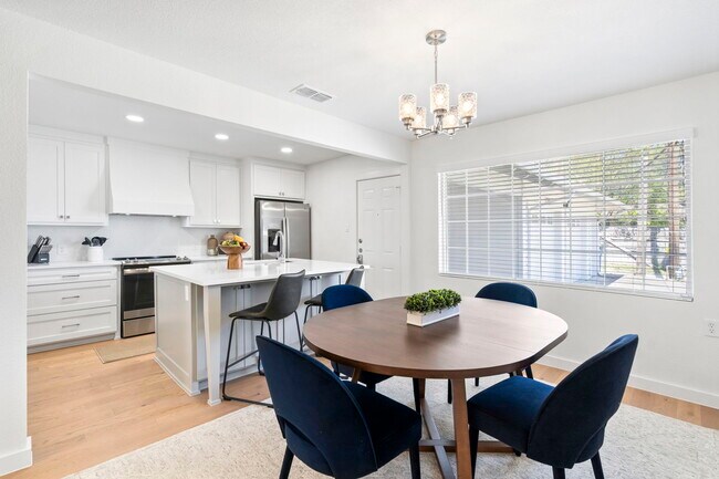 Photo - 6503 Ravendale Ln