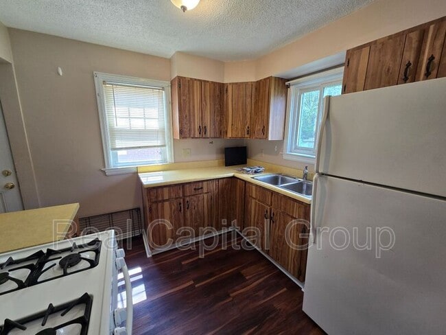 Photo - 310 Claremont Ave