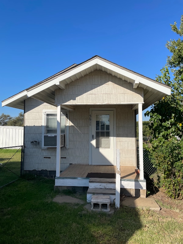 Photo - 5611 Irwin Rd