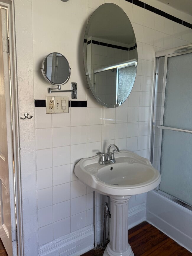 Photo - 1908 Vermillion St