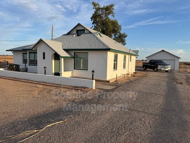 Photo - 6101 E Kenilworth Rd