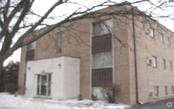 Photo - 540 N Cassady Ave Apartments