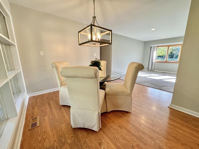Photo - 24461 Willow Ln
