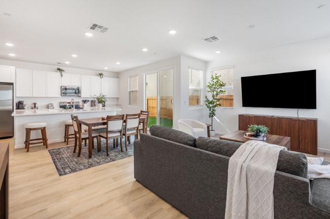 Photo - 8304 Eleodoro Wy