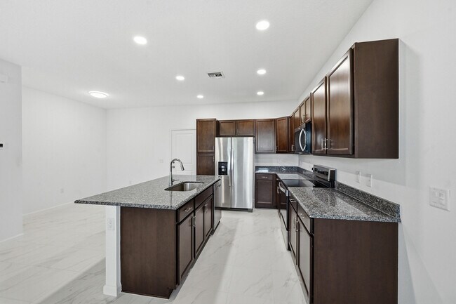 Photo - 4910 Longwood Lake Sq