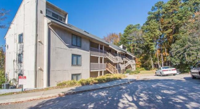 Photo - 3035 Huntleigh Dr