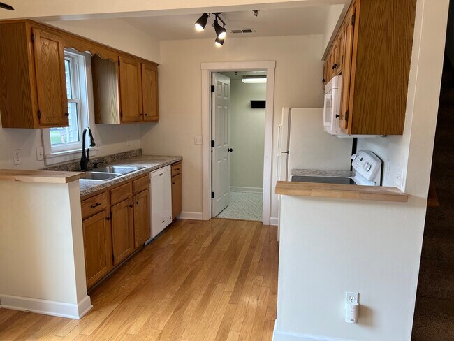 Photo - 17895 Evener Way