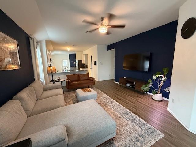 Photo - 204 Longbridge Dr