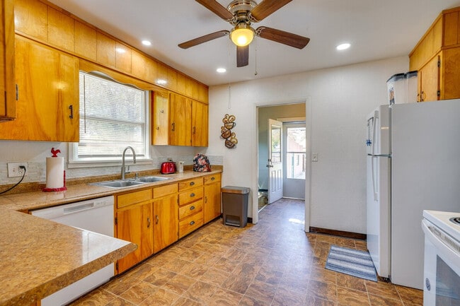 Photo - 2509 E Routt Ave Unidad ID1385922P