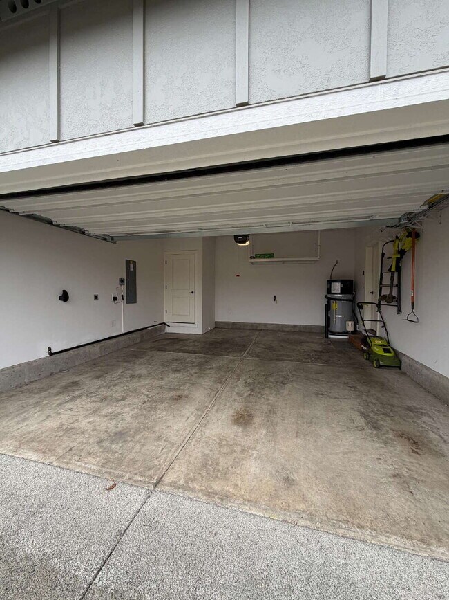 Photo - Beautiful Orchards Home