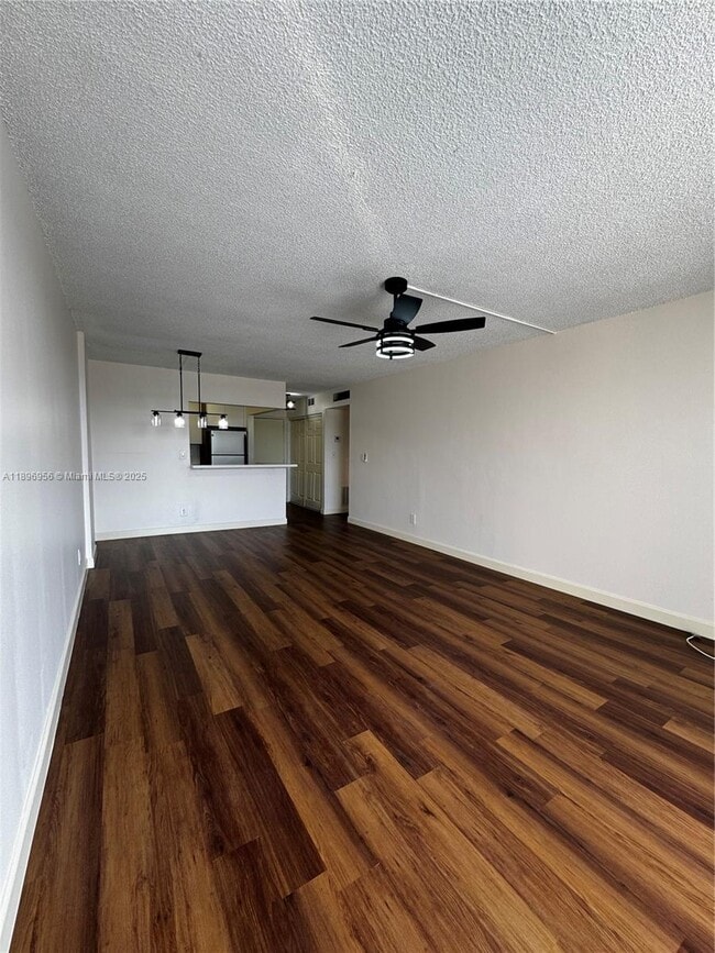 Photo - 1465 NE 123rd St Unidad 310