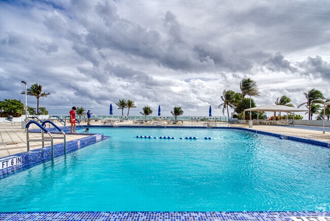 Building Photo - 2030 S Ocean Dr Unit 1003 Rental