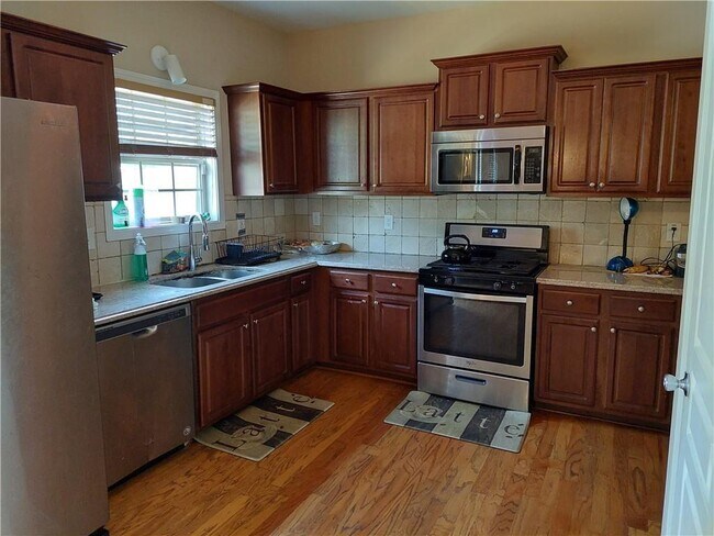 Photo - 13 Burns View Ct