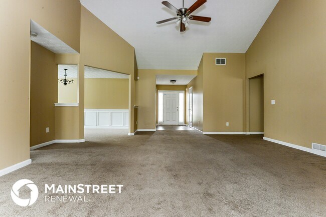 Photo - 190 River Crst Ln