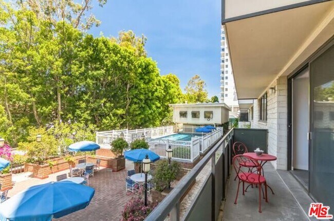 10535 Wilshire Blvd Unit 404